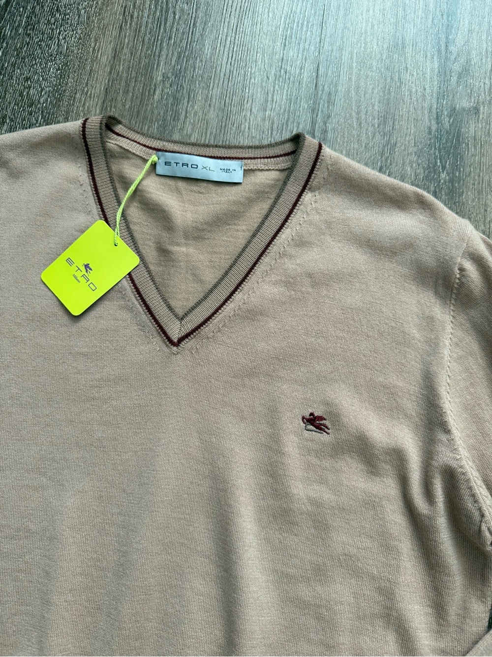 Etro Men’s XL Beige 100% Wool V-Neck Sweater Made in Italy NWT